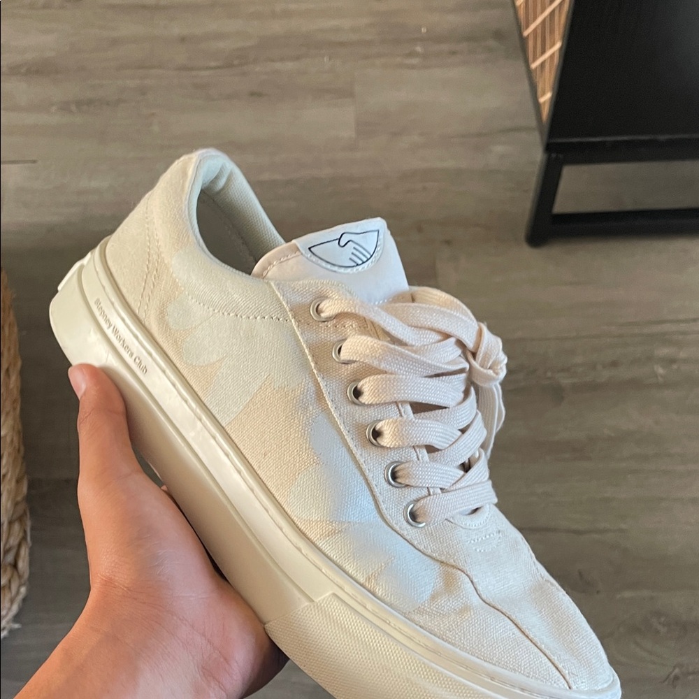 Adidas Men's Cream Athletic Shoes